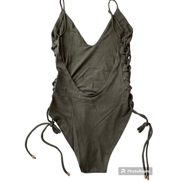 OLIVACEOUS Green Bodysuit Size M - Picture 2 of 7